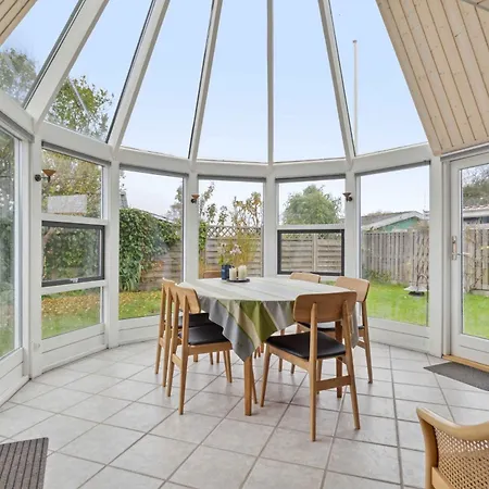 Lovely With Sea View 펜션