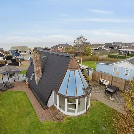 Lovely With Sea View 펜션